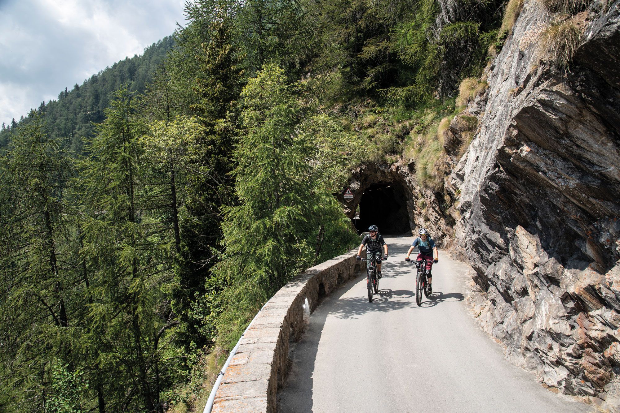 Route 65   Raue Trails im Alto Ticino