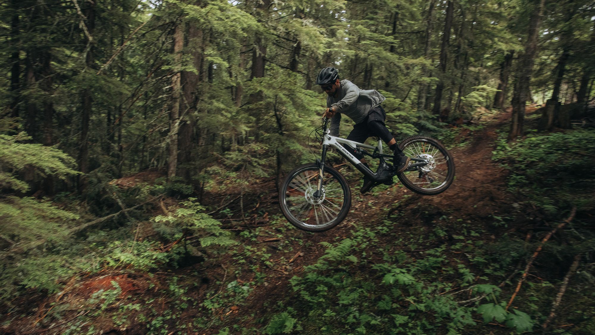 Rocky Mountain mit neuem Light E-MTB: das Instinct Powerplay SL