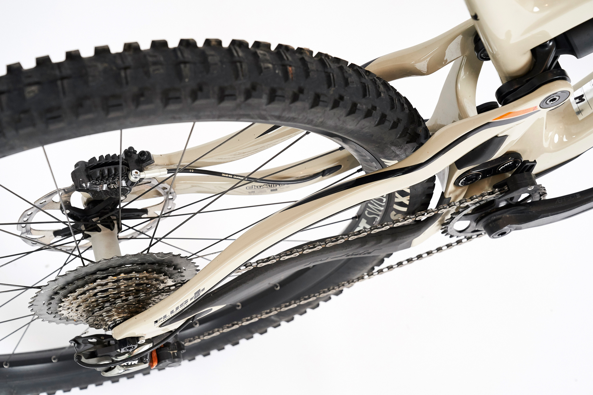 Pivot Firebird 29 Pro Pivot Firebird 29 Pro