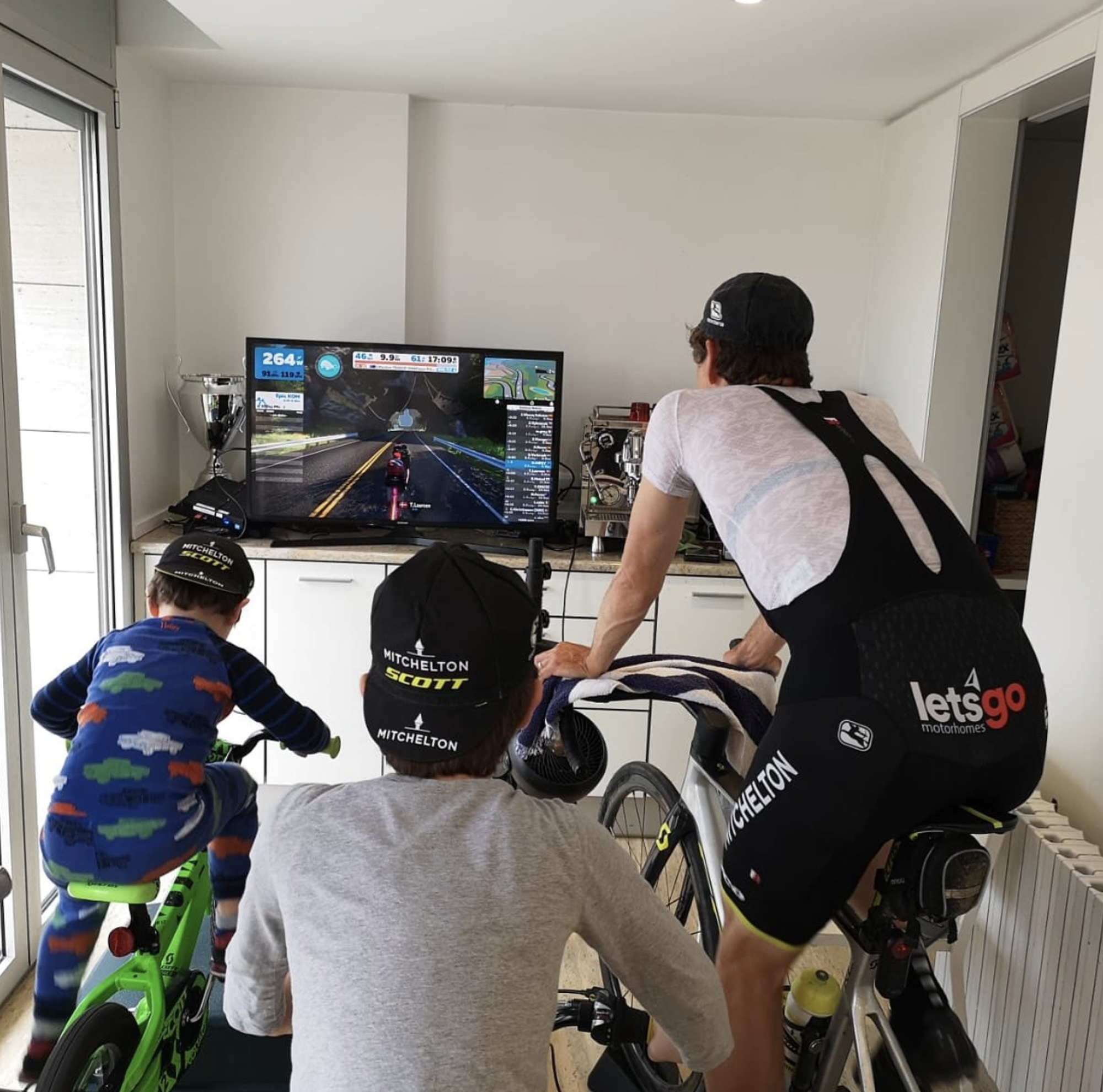 Scott-Woche bei Zwift: Digitaler Ride mit Schurter & Co.