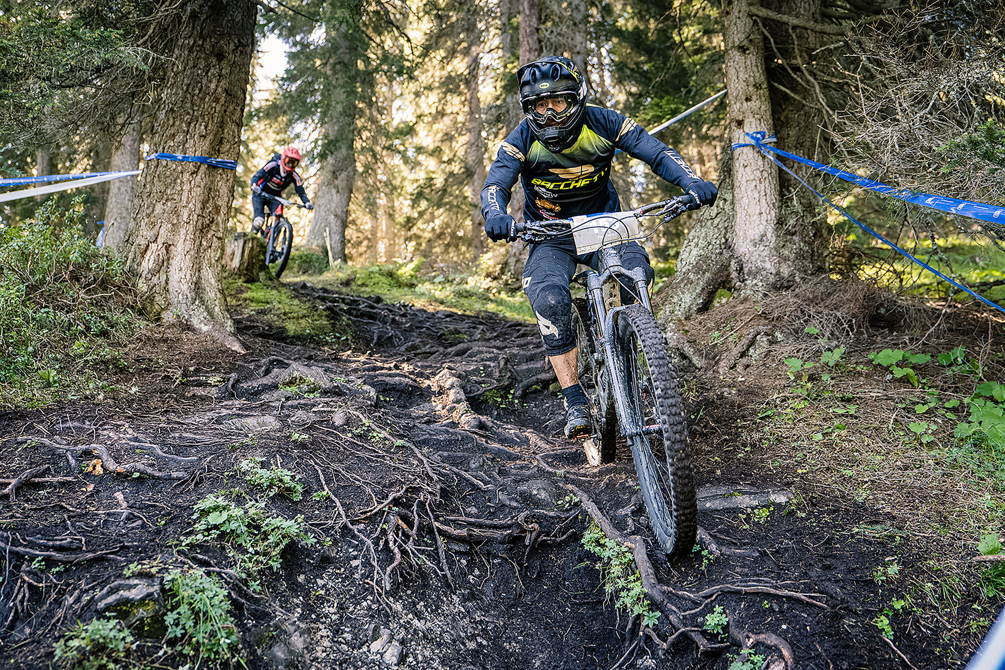Mondraker Enduro Team: Epische Trails im Rennmodus Mondraker Enduro Team: Epische Trails im Rennmodus