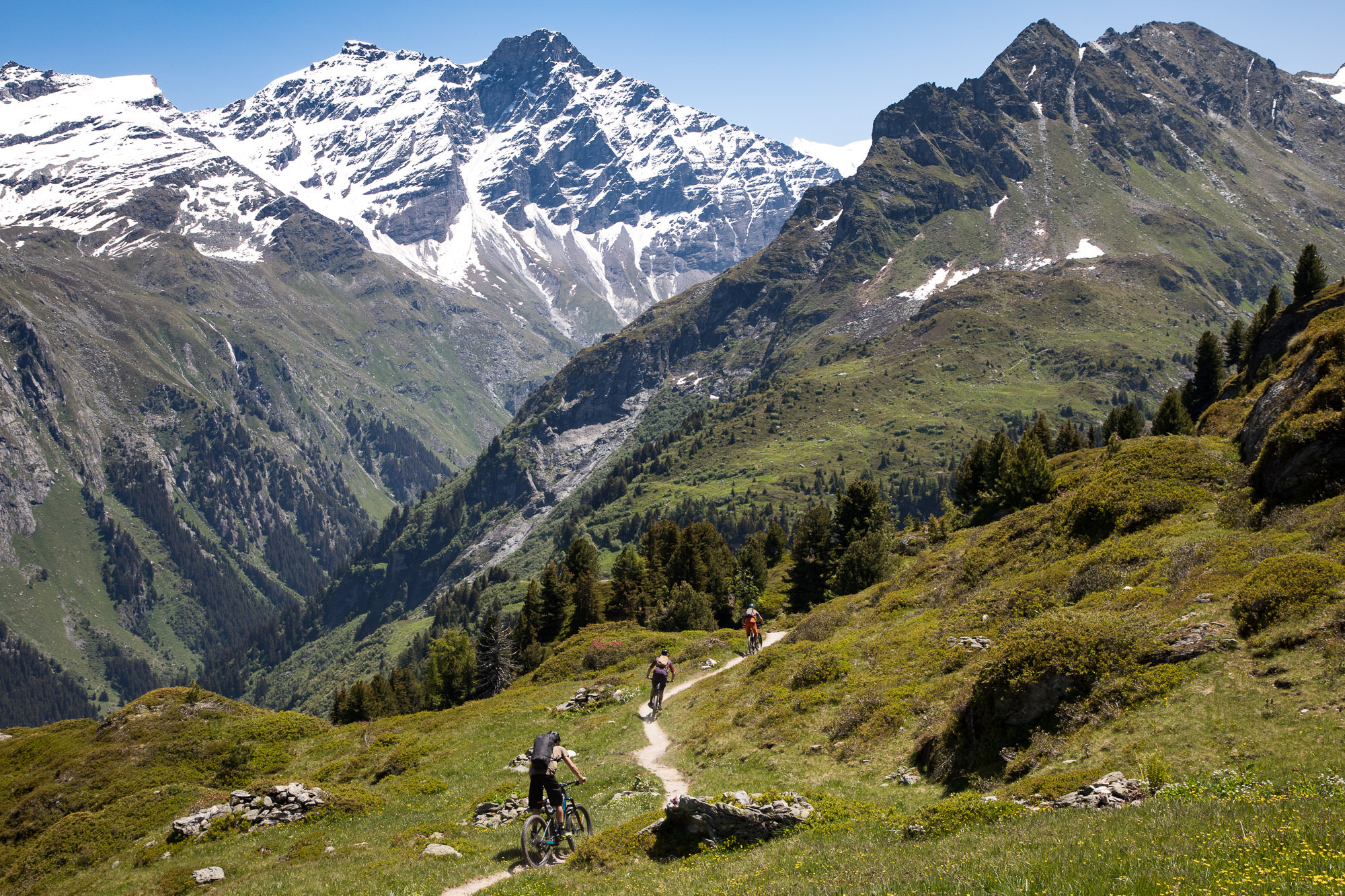 Ludo et son vélo #10: Mit dem E-MTB auf den Petit Combin Ludo et son vélo #10: Mit dem E-MTB auf den Petit Combin