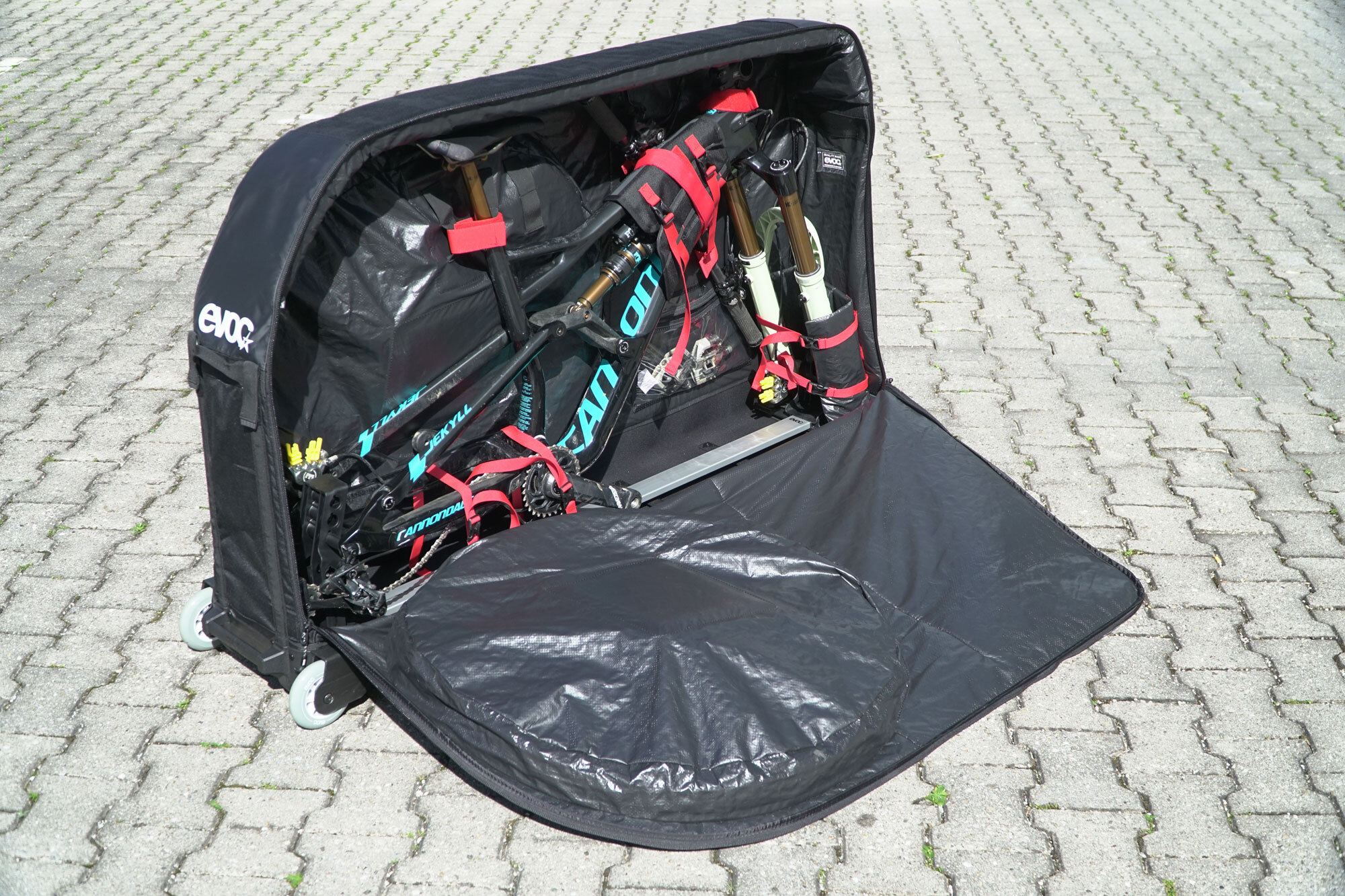 Verpackungskünstler Vier Bike Bags im Test Verpackungskünstler Vier Bike Bags im Test