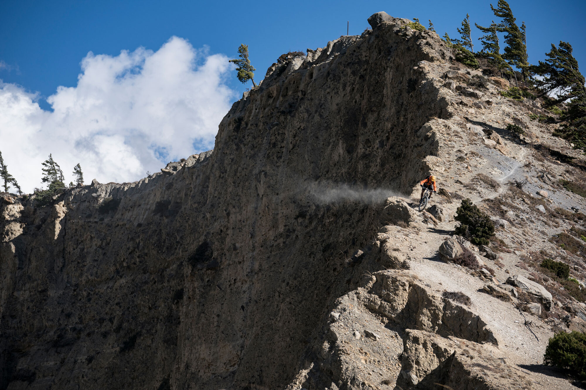 Wo geht's zum Holy Trail? Interview mit Harald Philipp Wo geht's zum Holy Trail? Interview mit Harald Philipp