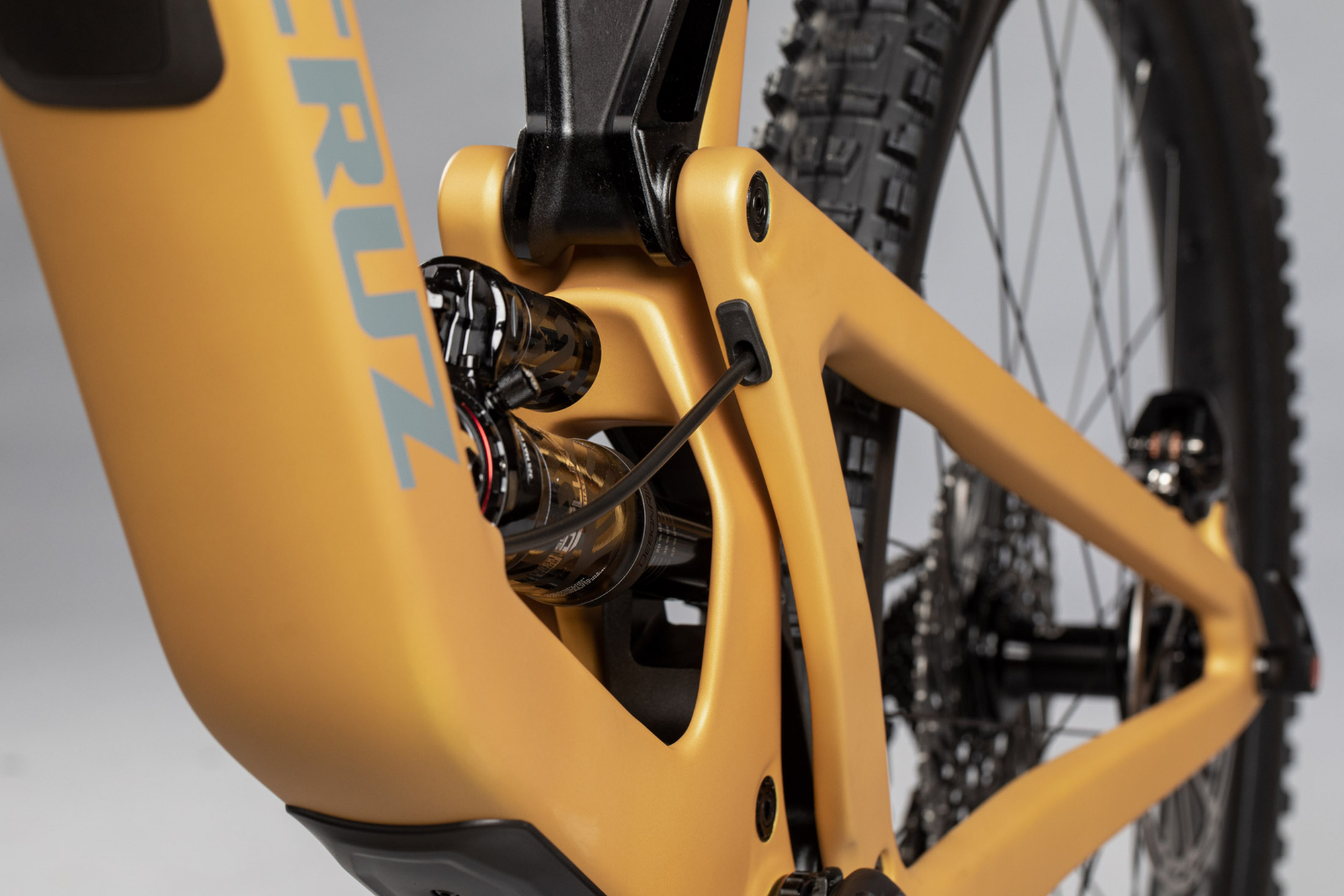 Neues Santa Cruz Bronson: Ein Mullet für ein Halleluja Neues Santa Cruz Bronson: Ein Mullet für ein Halleluja