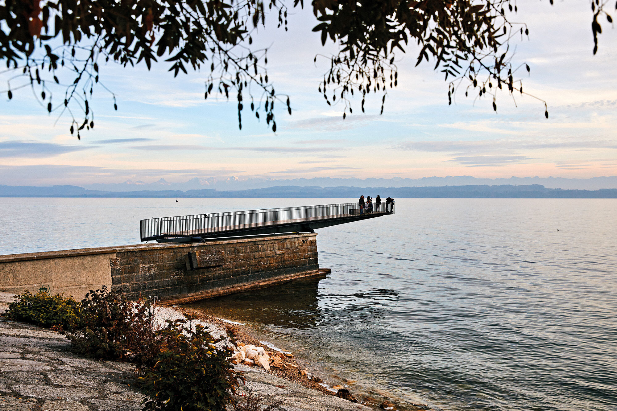Im Drei-Seen-Land: City Ride Neuchâtel Im Drei-Seen-Land: City Ride Neuchâtel