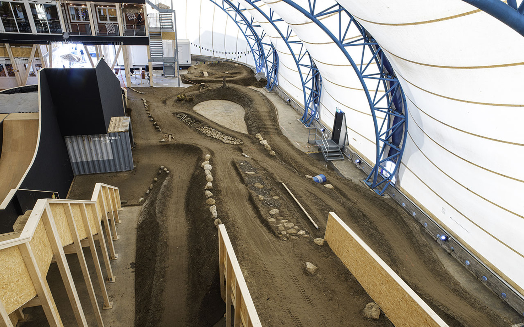 Neuer Indoor Bikepark Wheel Park Sarnen Neuer Indoor Bikepark Wheel Park Sarnen