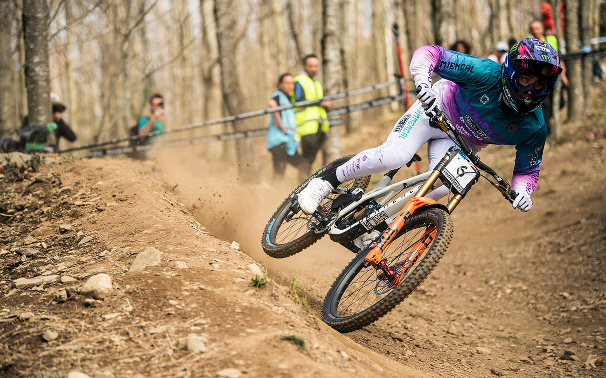 Kreative Linie: Camille Balanche siegt bei Weltcup-Auftakt Kreative Linie: Camille Balanche siegt bei Weltcup-Auftakt
