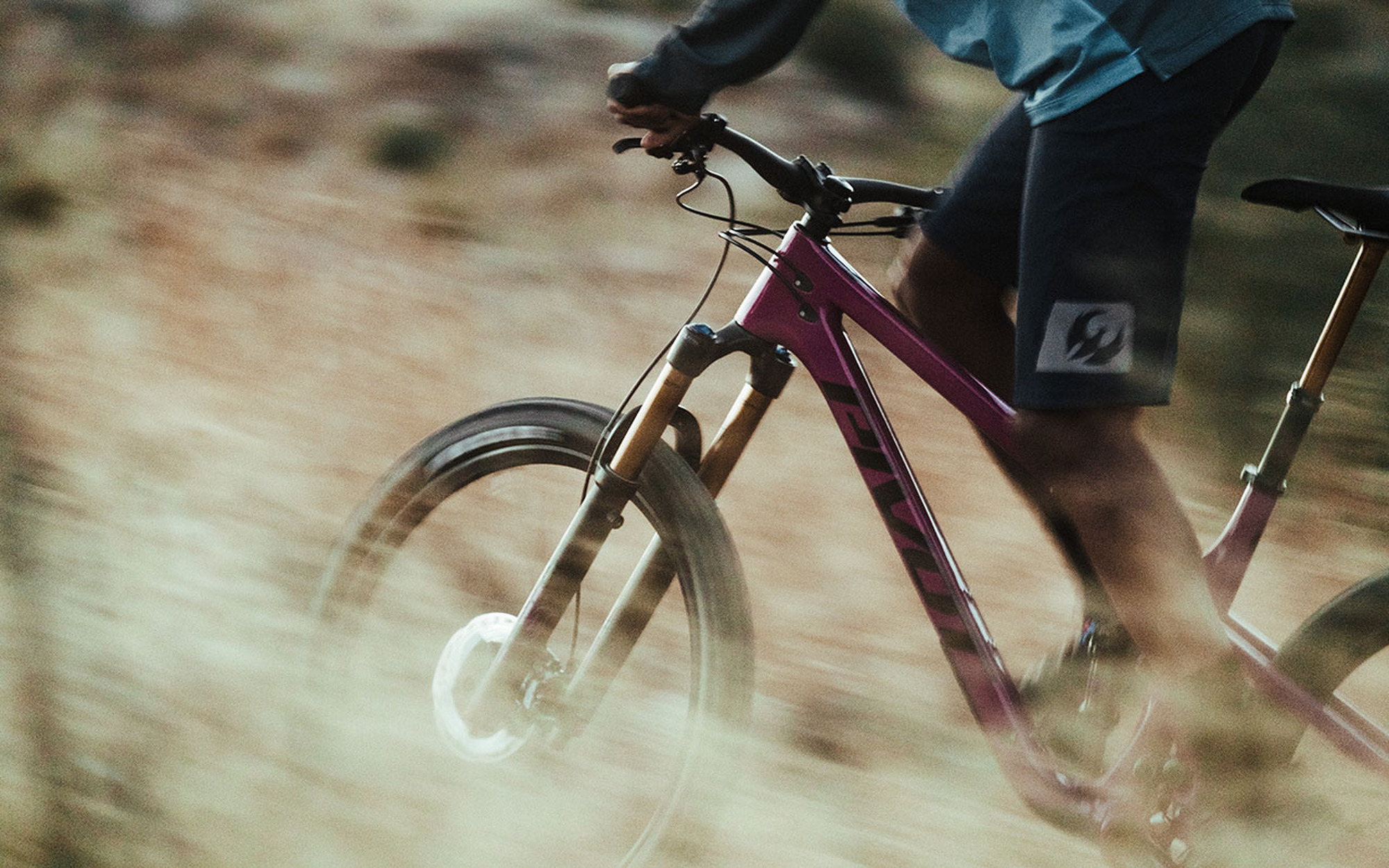 PIVOT SHADOWCAT   die 27.5-Zoll-Trail-Mietzekatze
