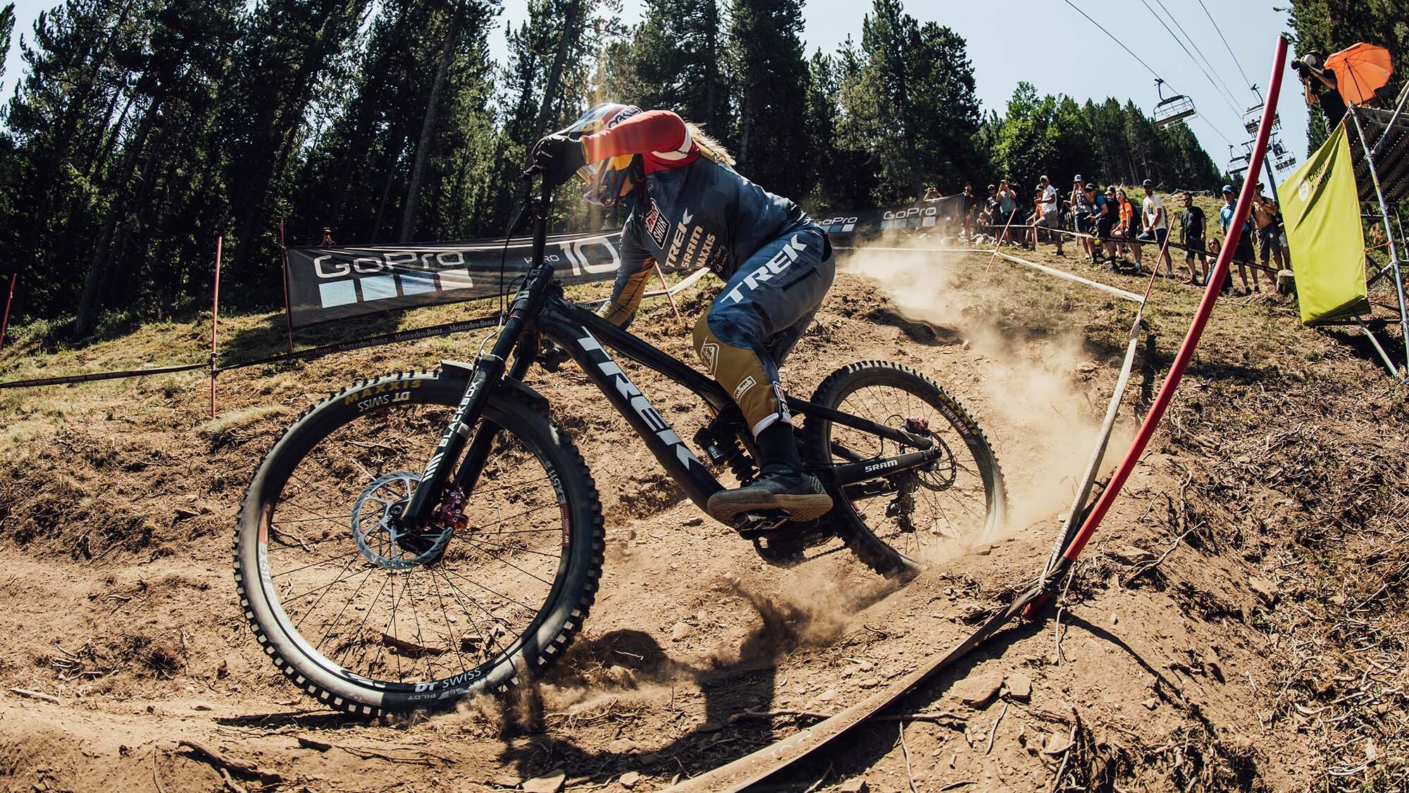 Welcup Vallnord: Staubschlacht und Schweizer Doppelsieg