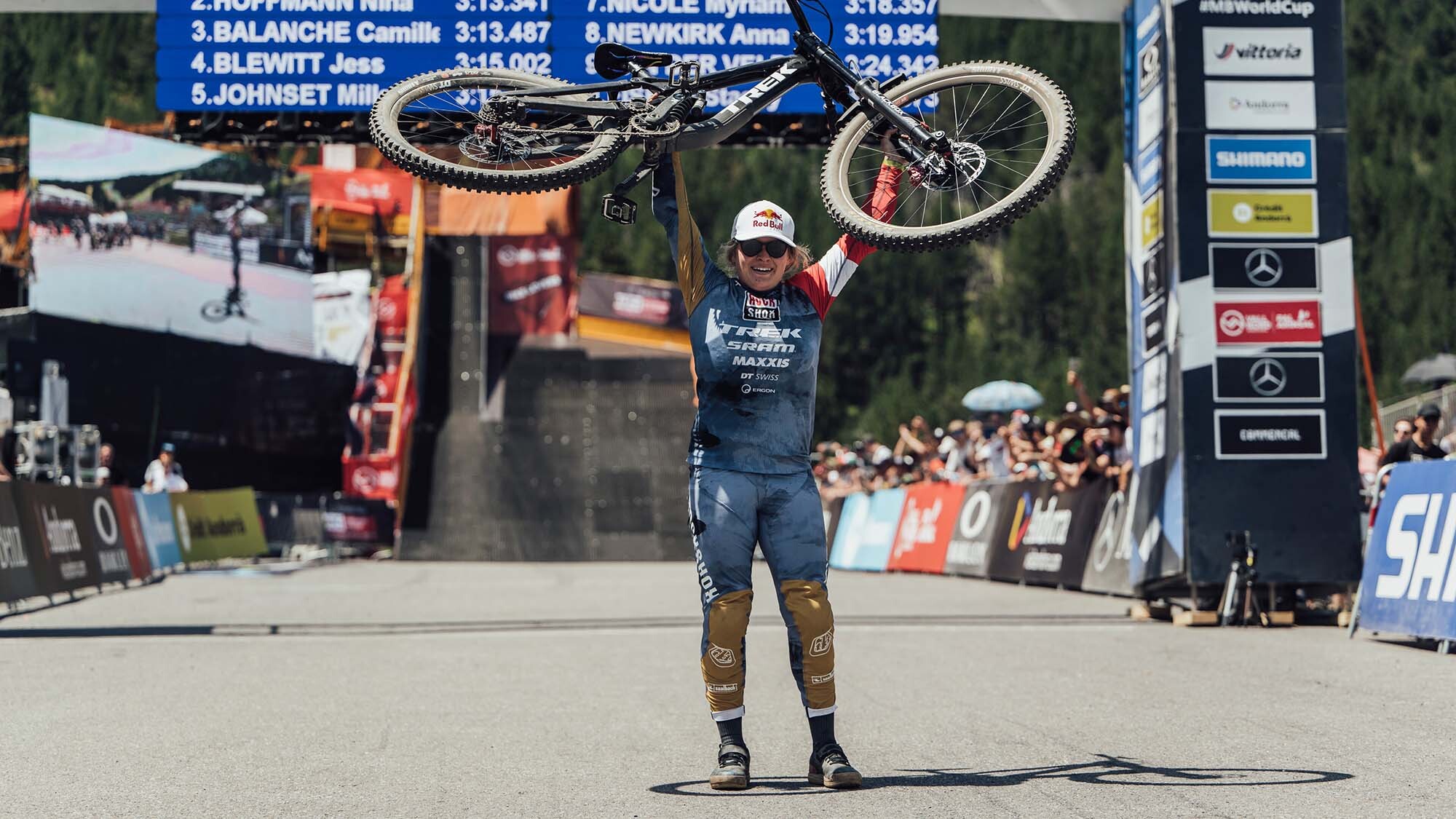 Welcup Vallnord: Staubschlacht und Schweizer Doppelsieg Welcup Vallnord: Staubschlacht und Schweizer Doppelsieg