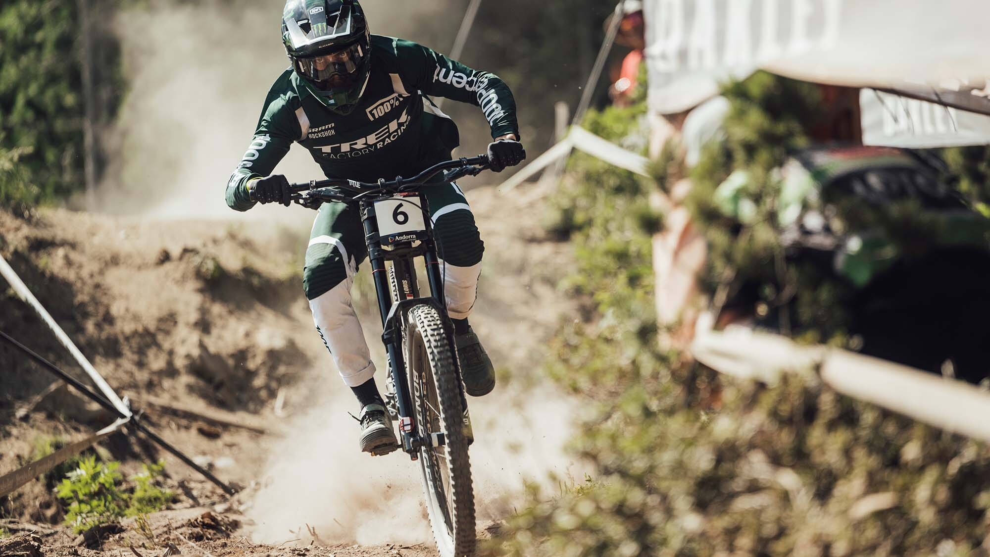 Welcup Vallnord: Staubschlacht und Schweizer Doppelsieg Welcup Vallnord: Staubschlacht und Schweizer Doppelsieg