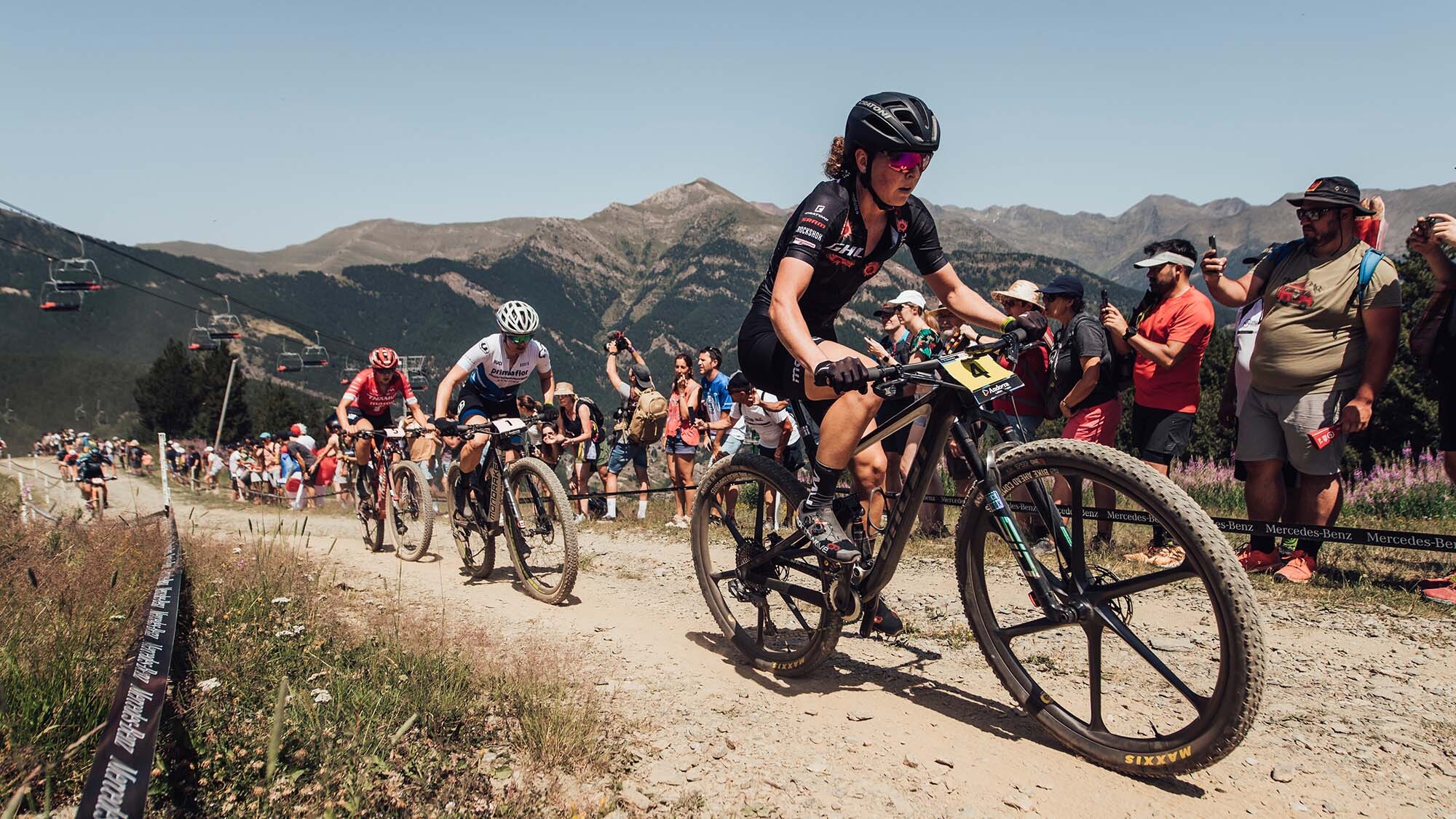 Welcup Vallnord: Staubschlacht und Schweizer Doppelsieg Welcup Vallnord: Staubschlacht und Schweizer Doppelsieg