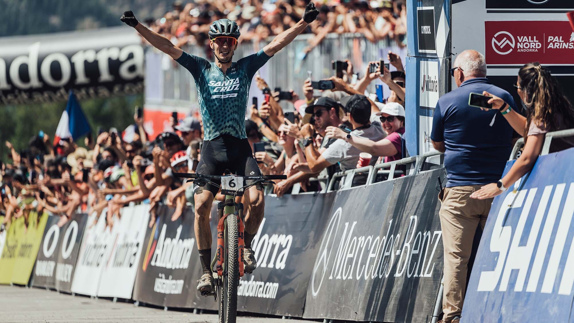 Welcup Vallnord: Staubschlacht und Schweizer Doppelsieg Welcup Vallnord: Staubschlacht und Schweizer Doppelsieg