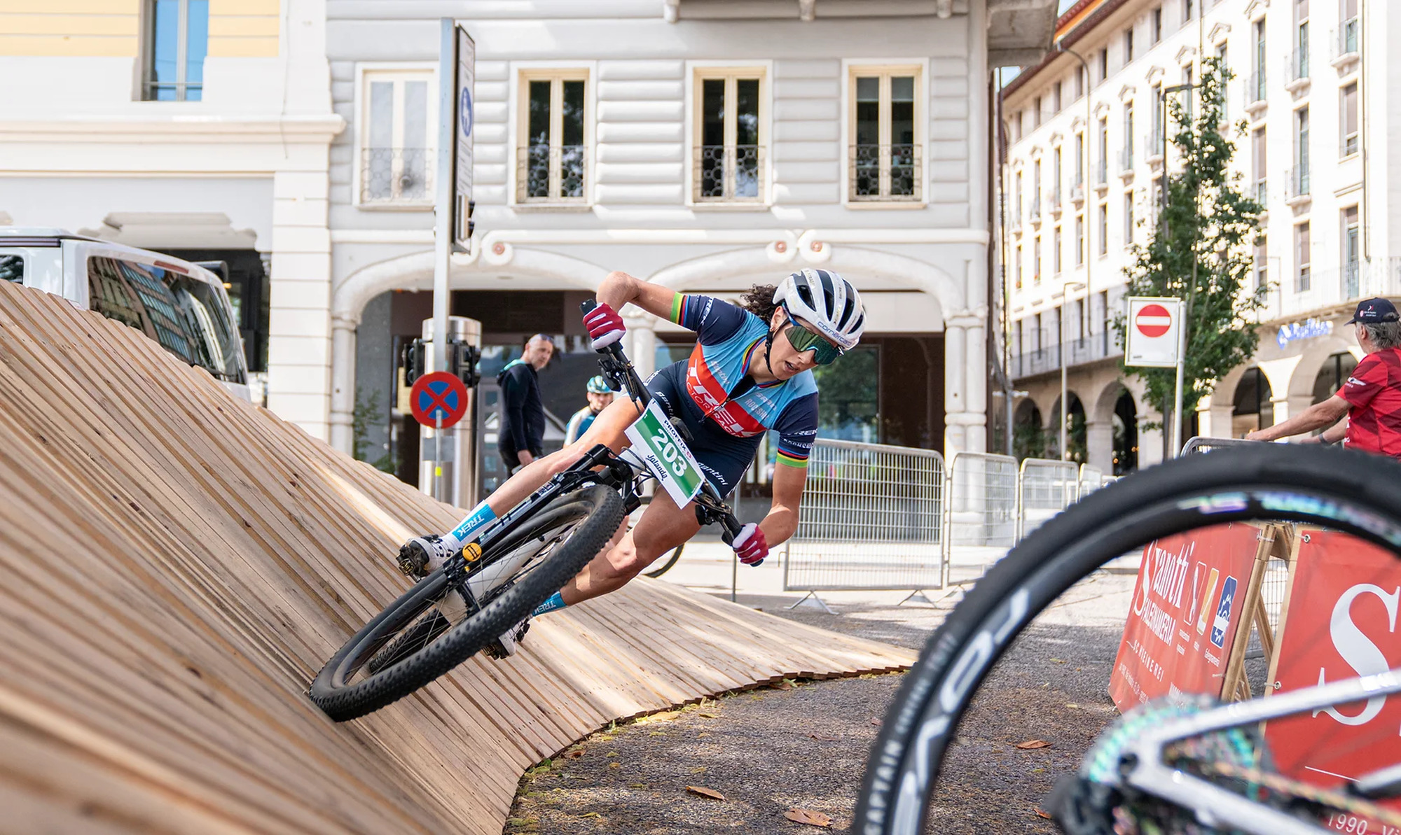 Alle aufs Velo. Bike Emotions in der Sonnenstube.