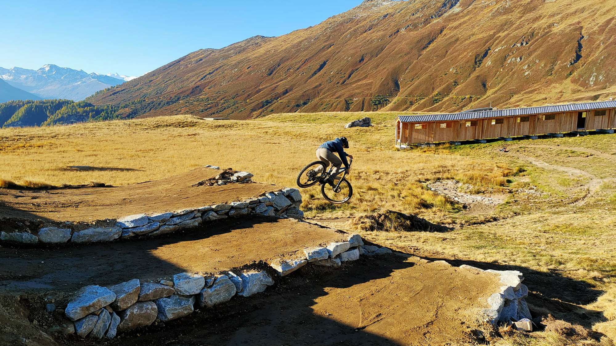 Hexerei im neuen Skillpark auf der Belalp Hexerei im neuen Skillpark auf der Belalp