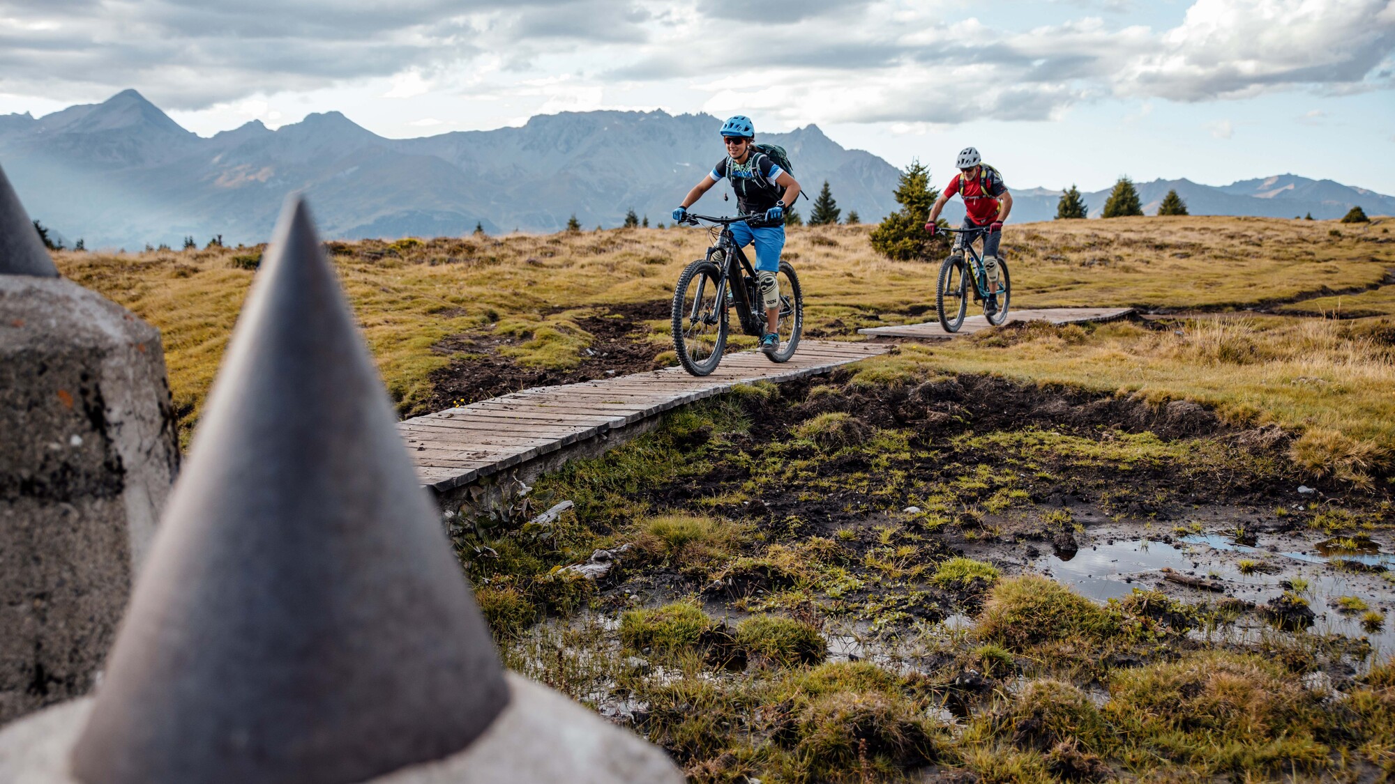 Coole Hotspots. Vier Destinationen gegen die Sommerhitze. Coole Hotspots. Vier Destinationen gegen die Sommerhitze.