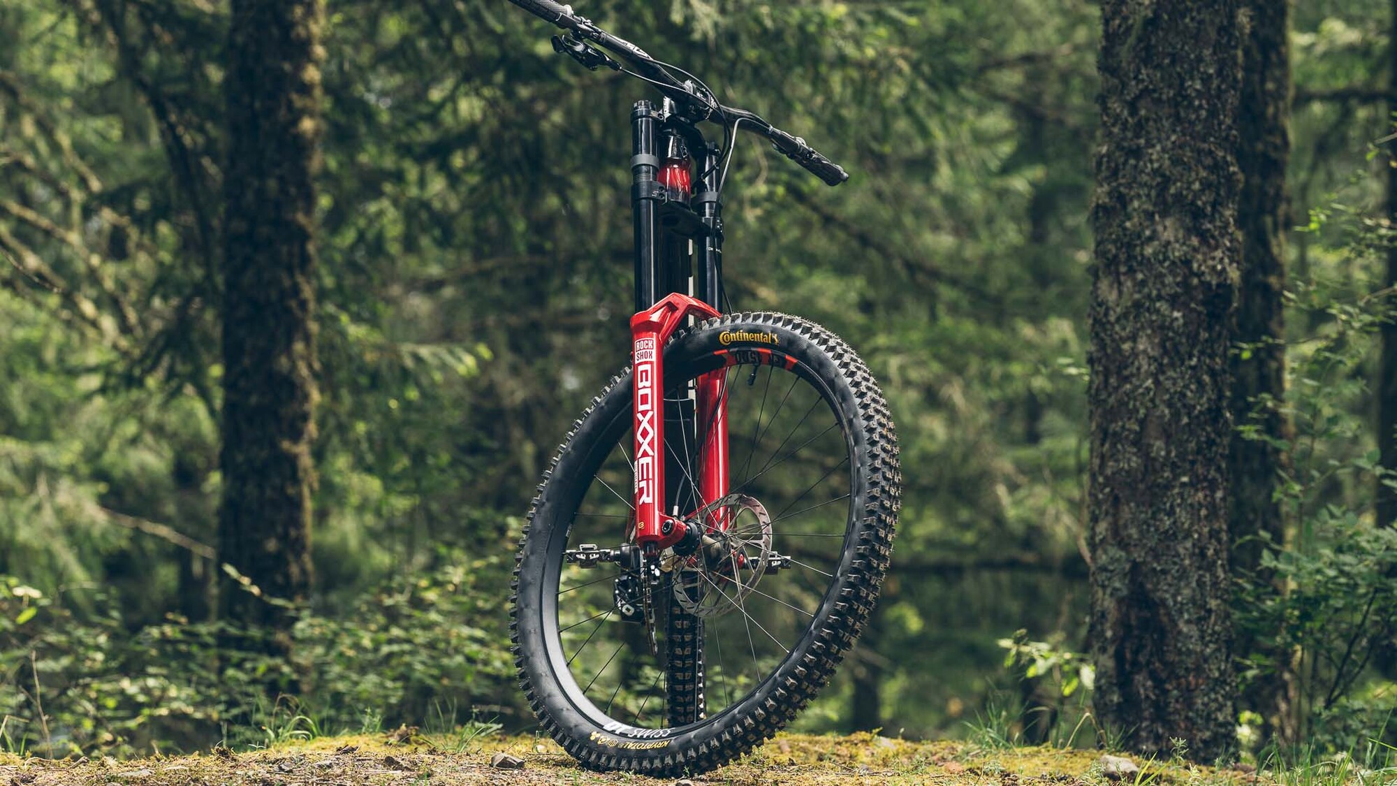 Smooth is fast! RockShox mit neuer BoXXer.