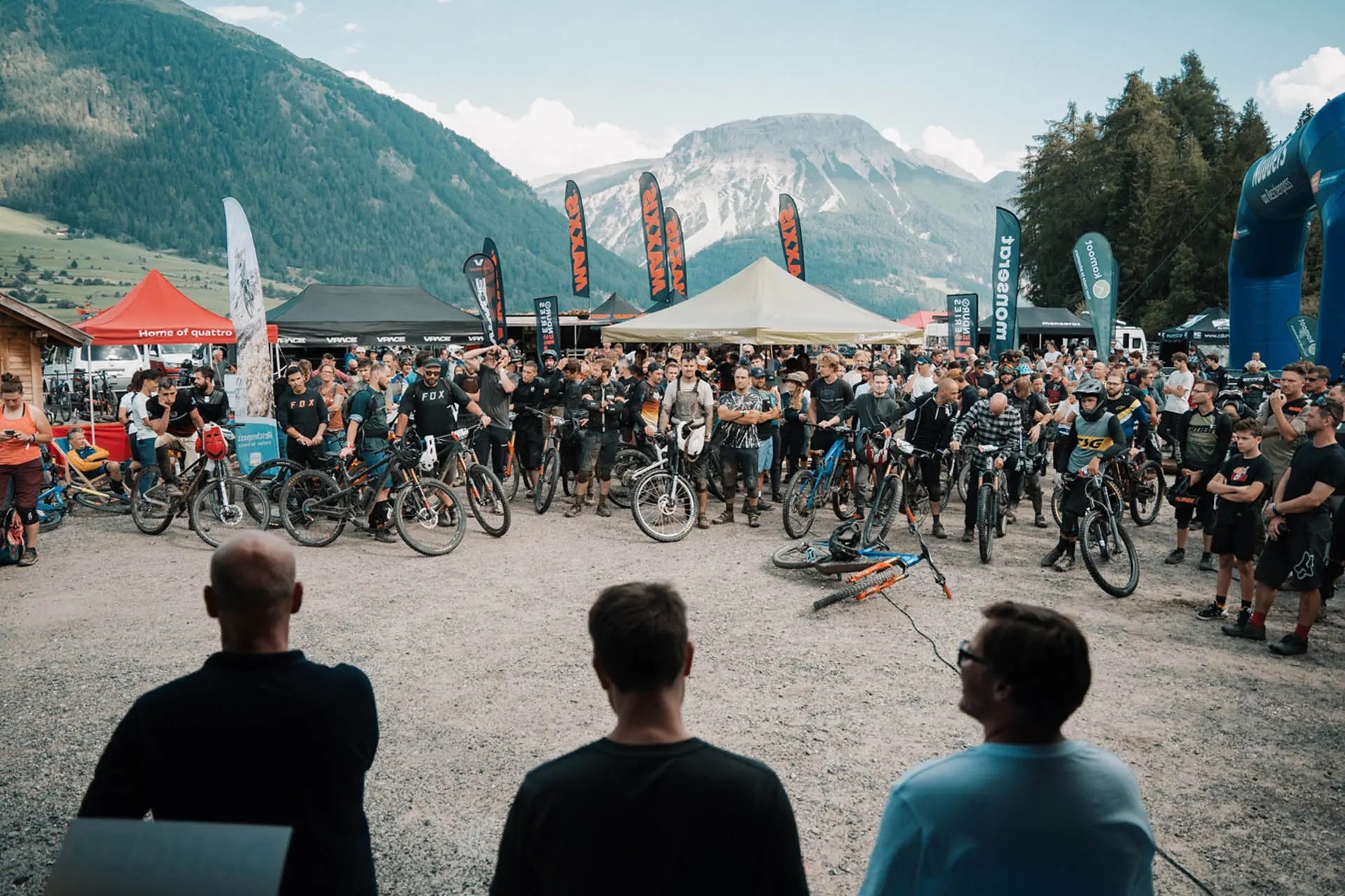 3 Länder Enduro Race am Reschenpass Der Klassiker im neuen Kleid 3 Länder Enduro Race am Reschenpass Der Klassiker im neuen Kleid