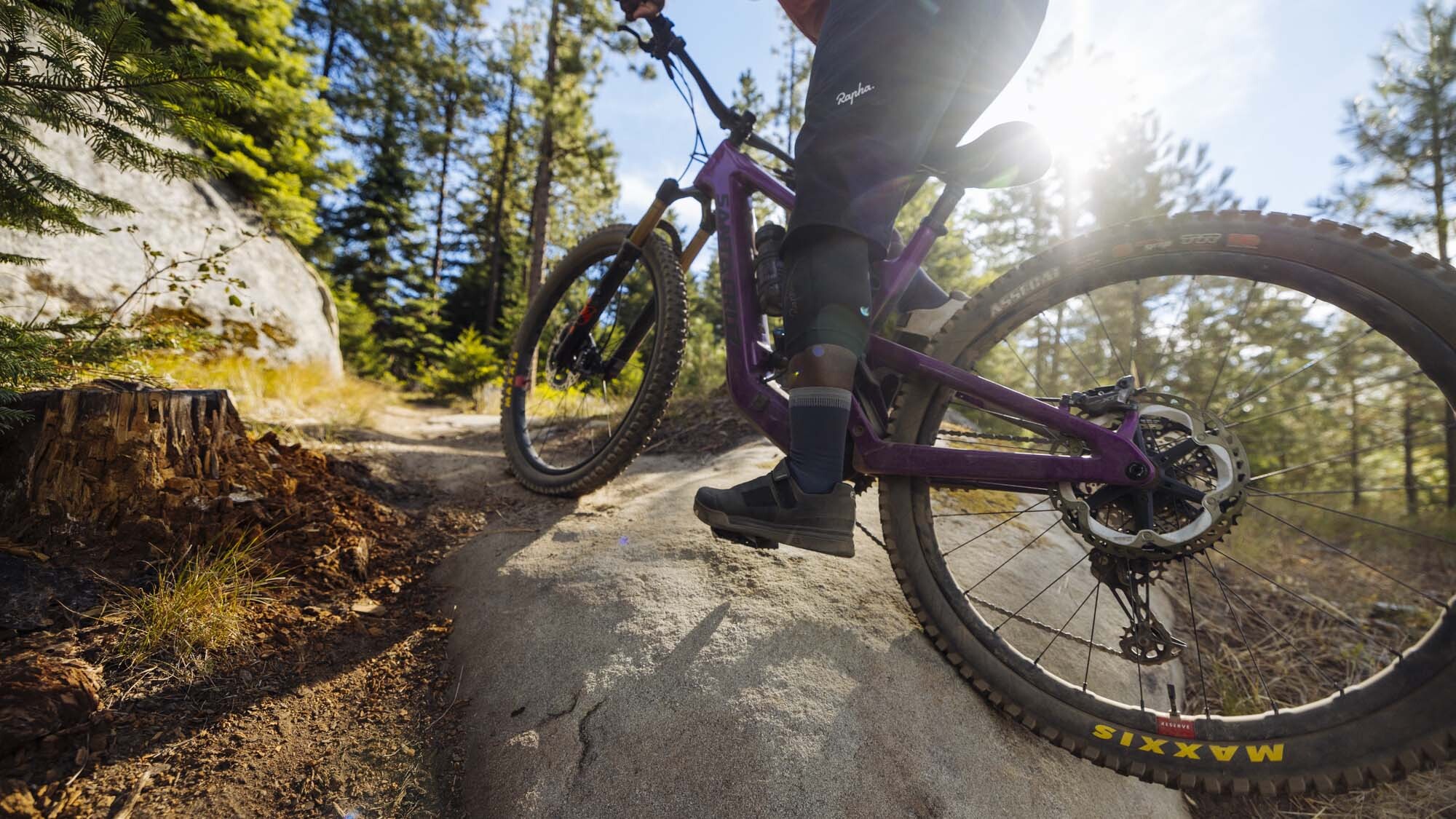 Santa Cruz Heckler SL - Trailbike with hidden super power Santa Cruz Heckler SL - Trailbike with hidden super power