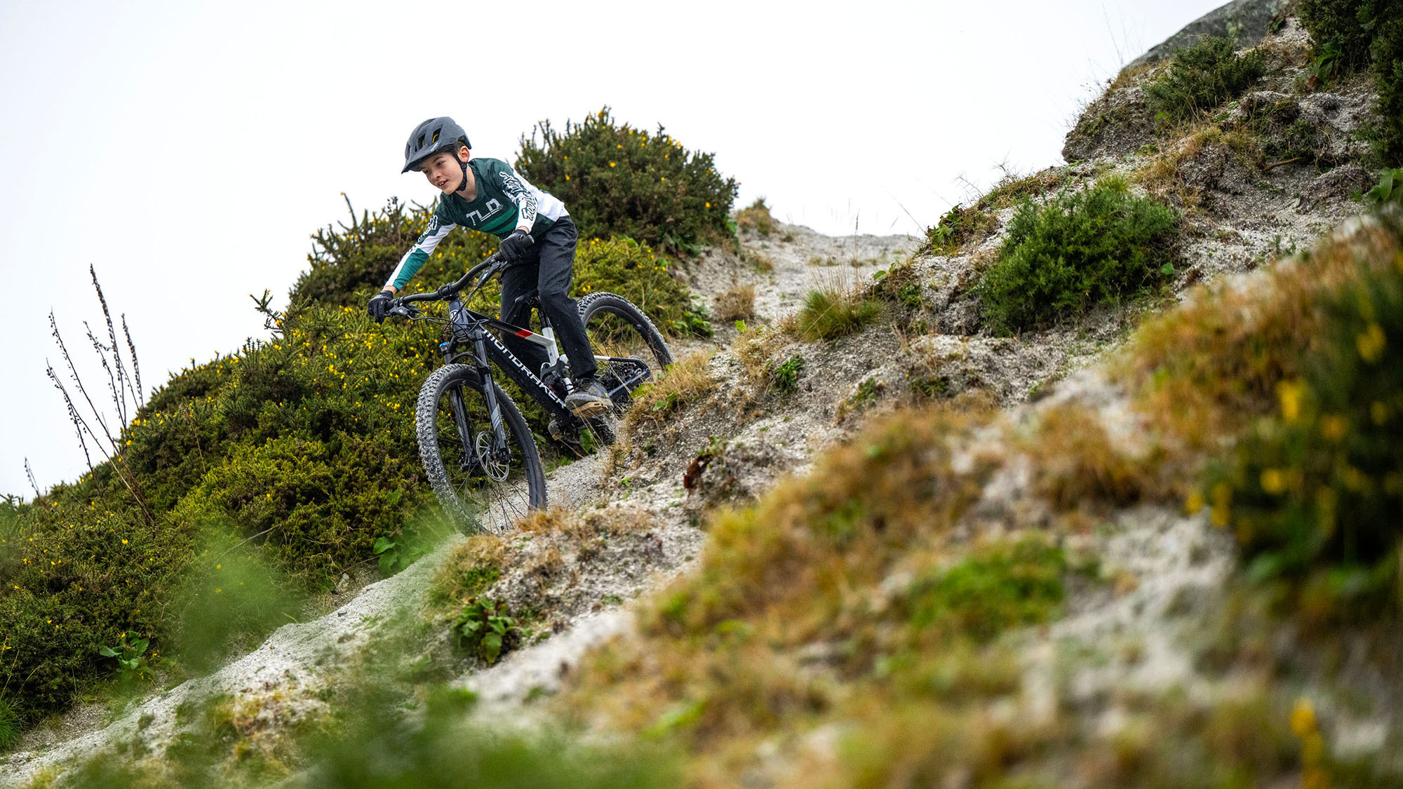Kinder-Fully: Mondraker präsentiert das neue F-Trick Kinder-Fully: Mondraker präsentiert das neue F-Trick