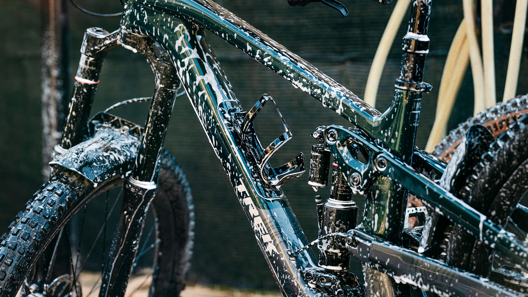 MTB-Test 2024: Die besten Fullys für die Bike-Saison MTB-Test 2024: Die besten Fullys für die Bike-Saison