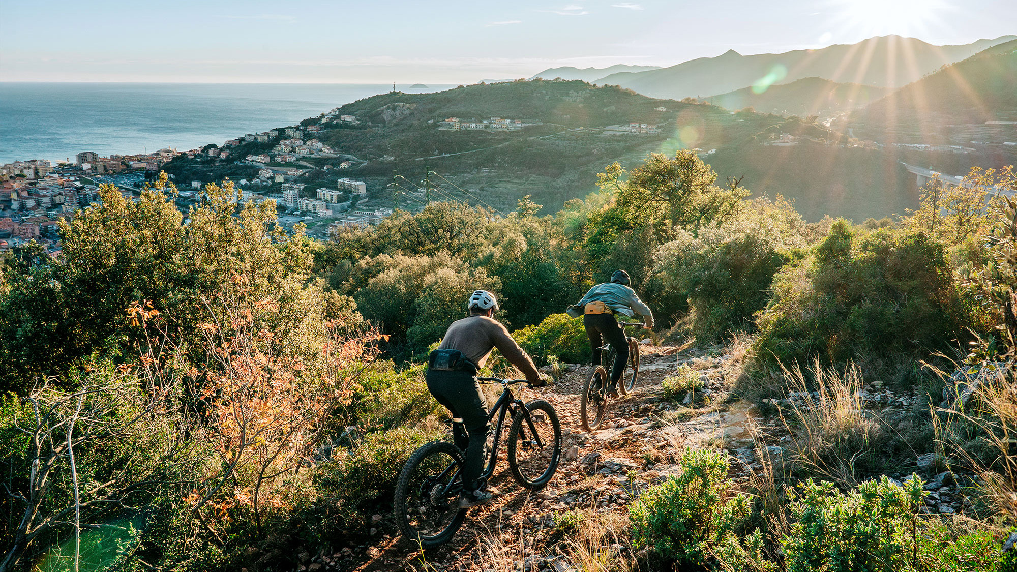MTB-Test 2024: Die besten Fullys für die Bike-Saison MTB-Test 2024: Die besten Fullys für die Bike-Saison