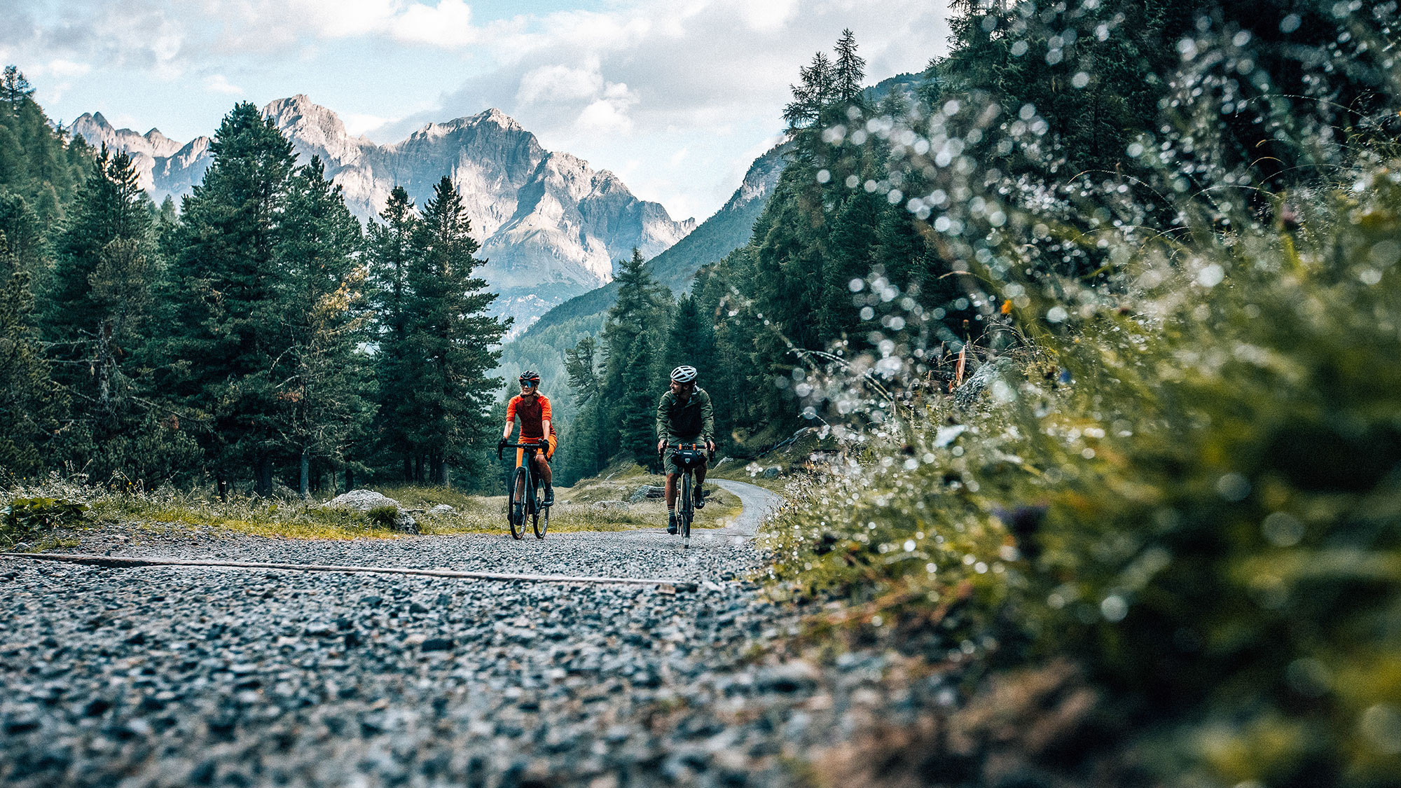 Zum Gravelbiken nach Graubünden: Vom Rhein zum Inn Zum Gravelbiken nach Graubünden: Vom Rhein zum Inn