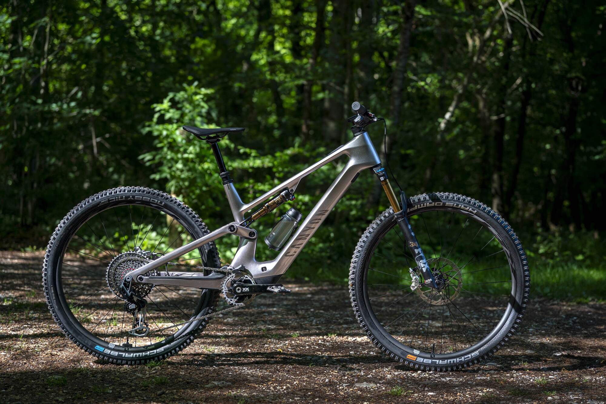 Minimal-Assist vs. Full-Power E-Mountainbikes Minimal-Assist vs. Full-Power E-Mountainbikes