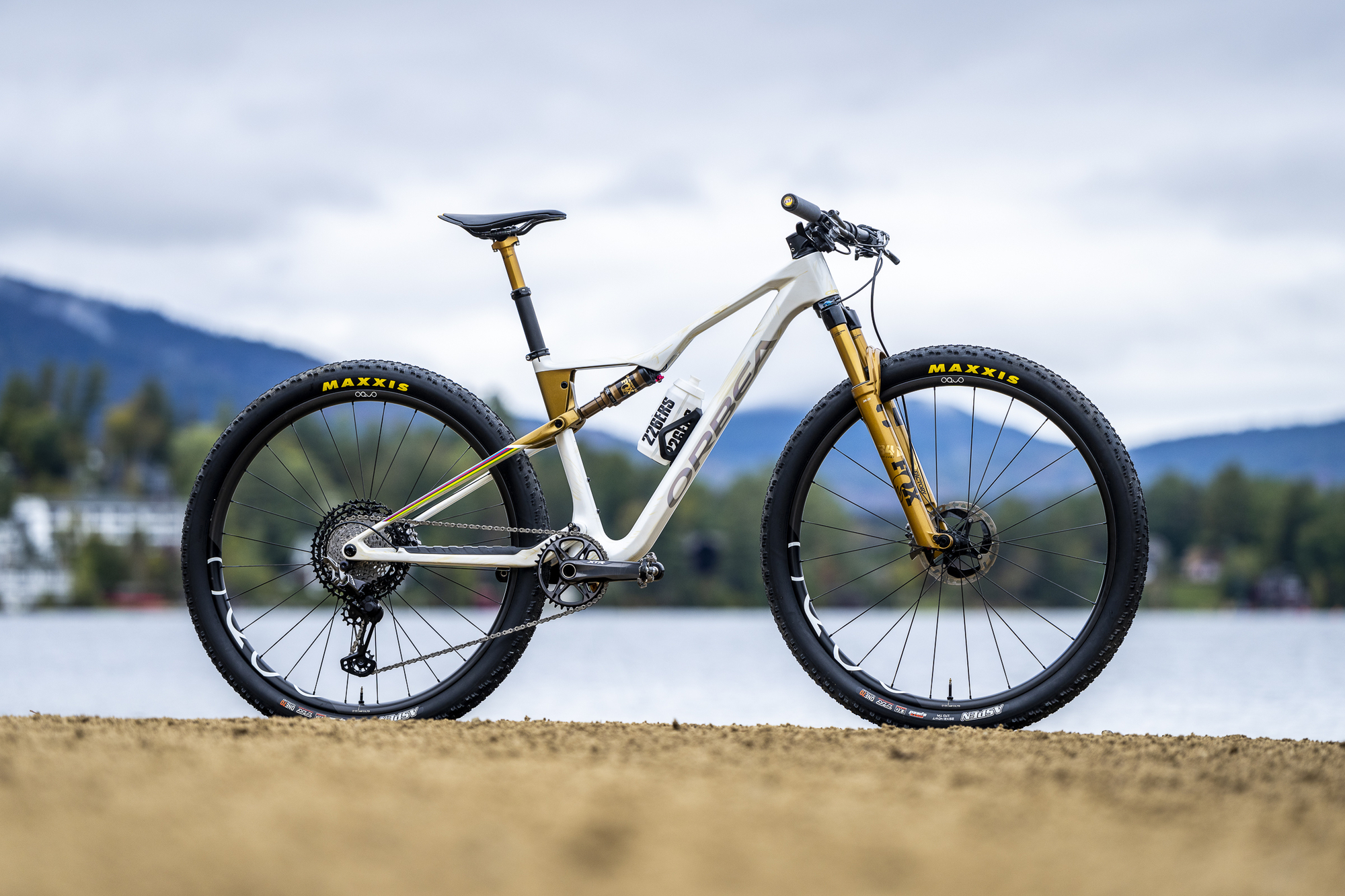 Orbea Oiz 2025: Schneller, effizienter und mit besonderen Updates