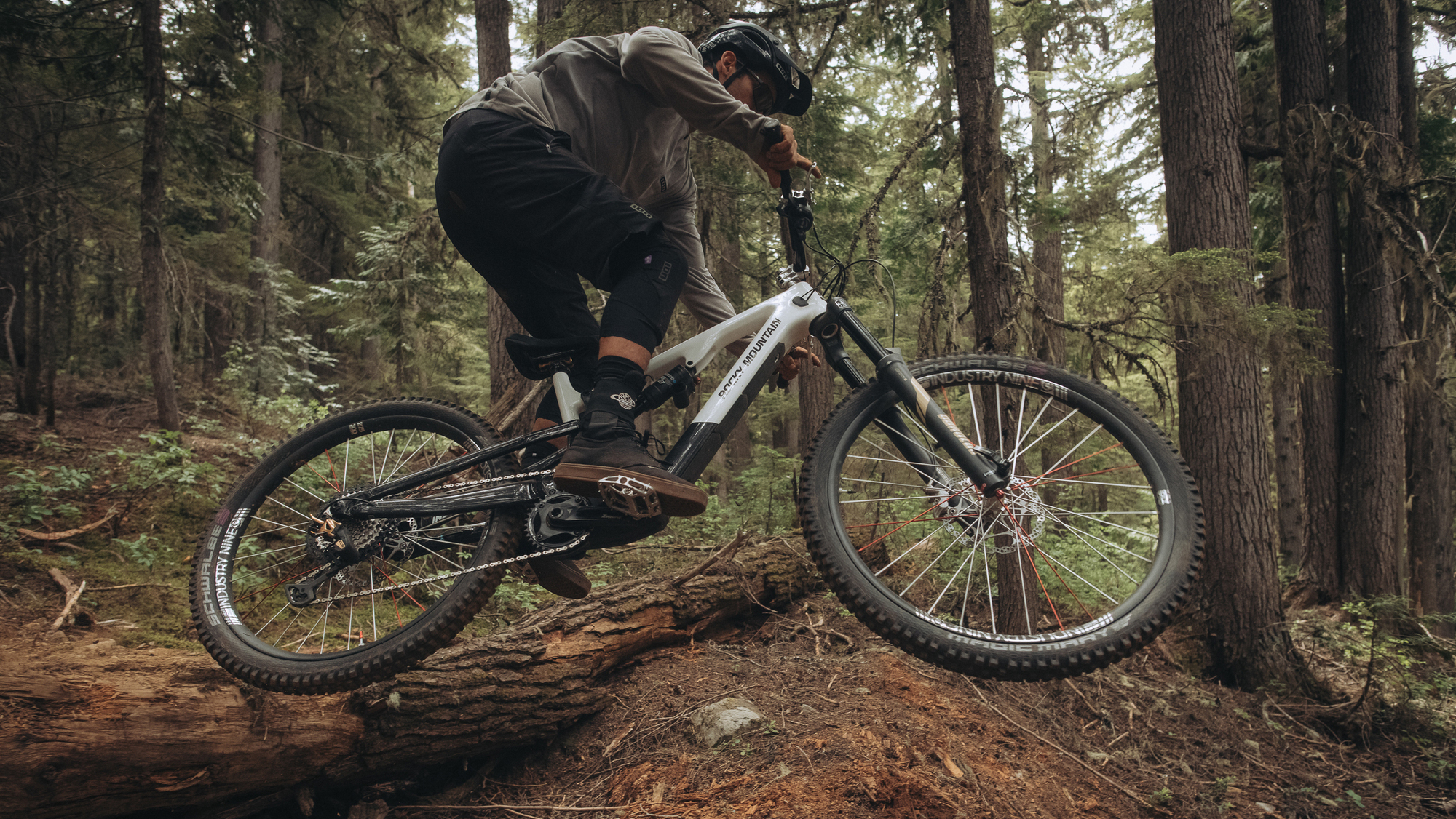 Rocky Mountain mit neuem Light E-MTB: das Instinct Powerplay SL Rocky Mountain mit neuem Light E-MTB: das Instinct Powerplay SL