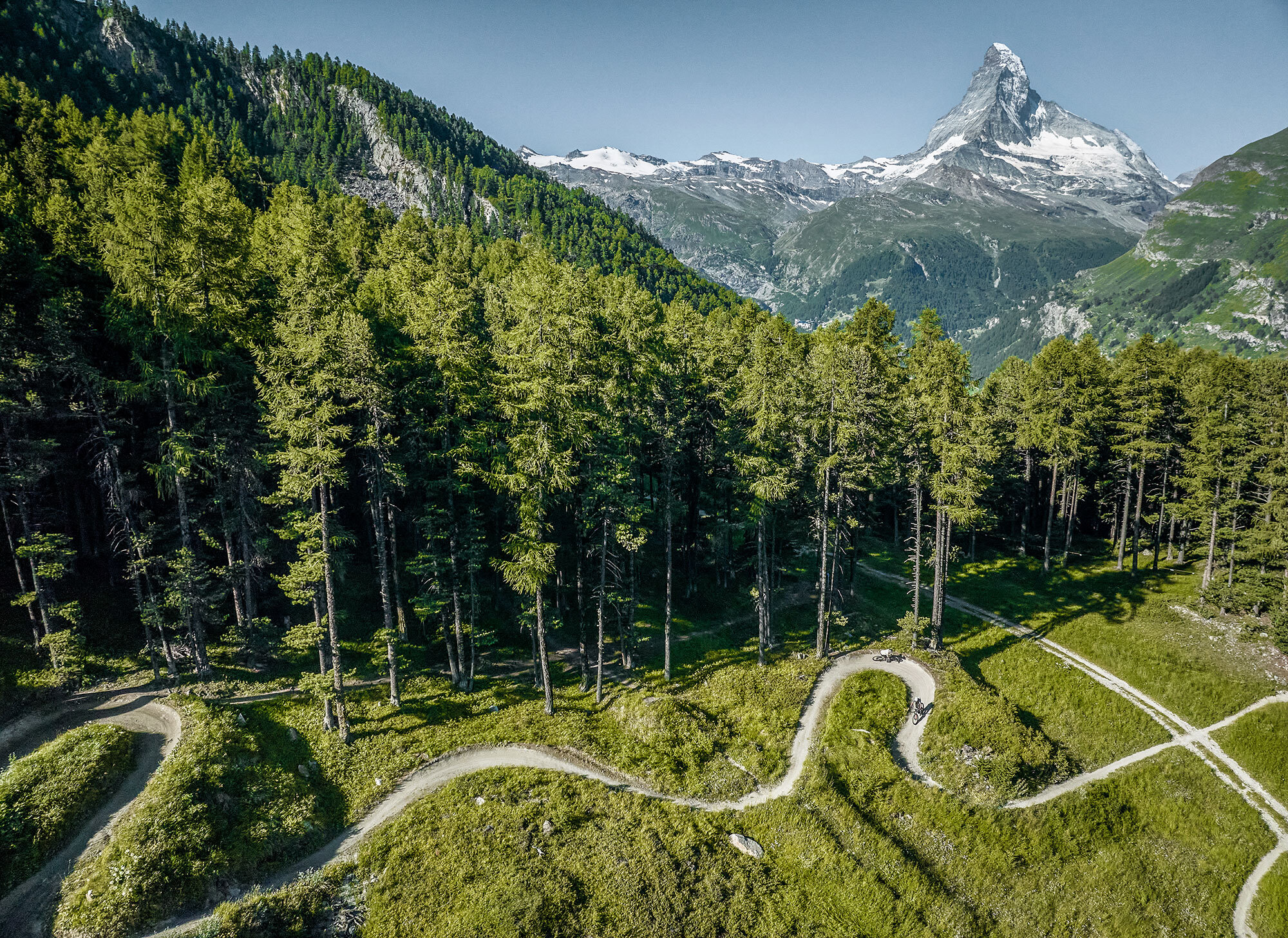 Die besten Walliser MTB-Destinationen: Must-Rides für ein langes Wochenende während der WM 2025
