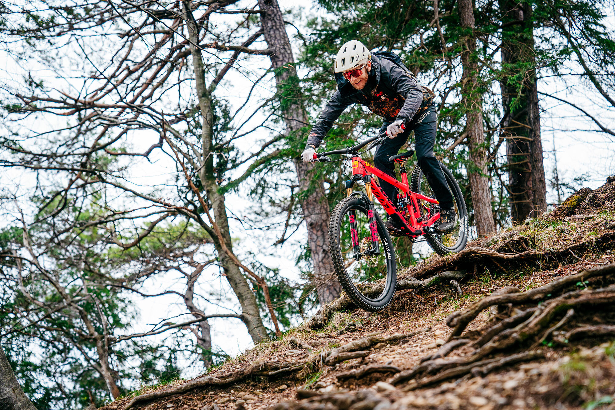 Mountainbiken im Winter: Kleidung, die dich warm hält