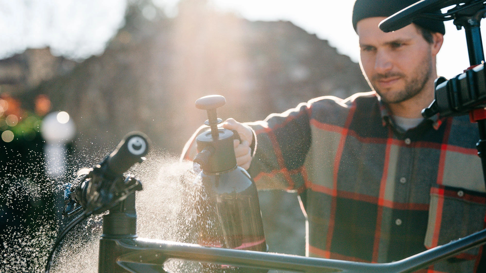 Bikepflege 2026: Mountainbike richtig reinigen und warten