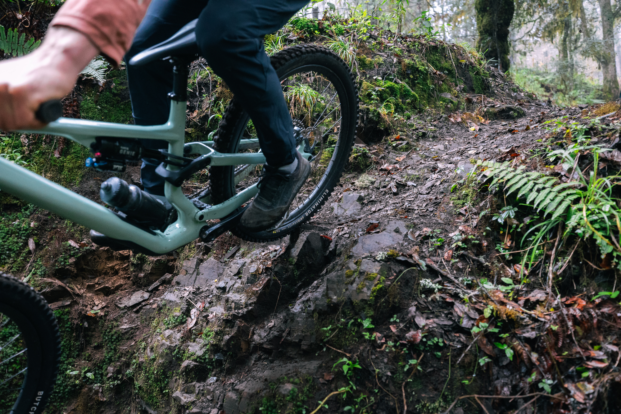 Neue Specialized Radial Reifen: Specialized Grid Gravity Radial