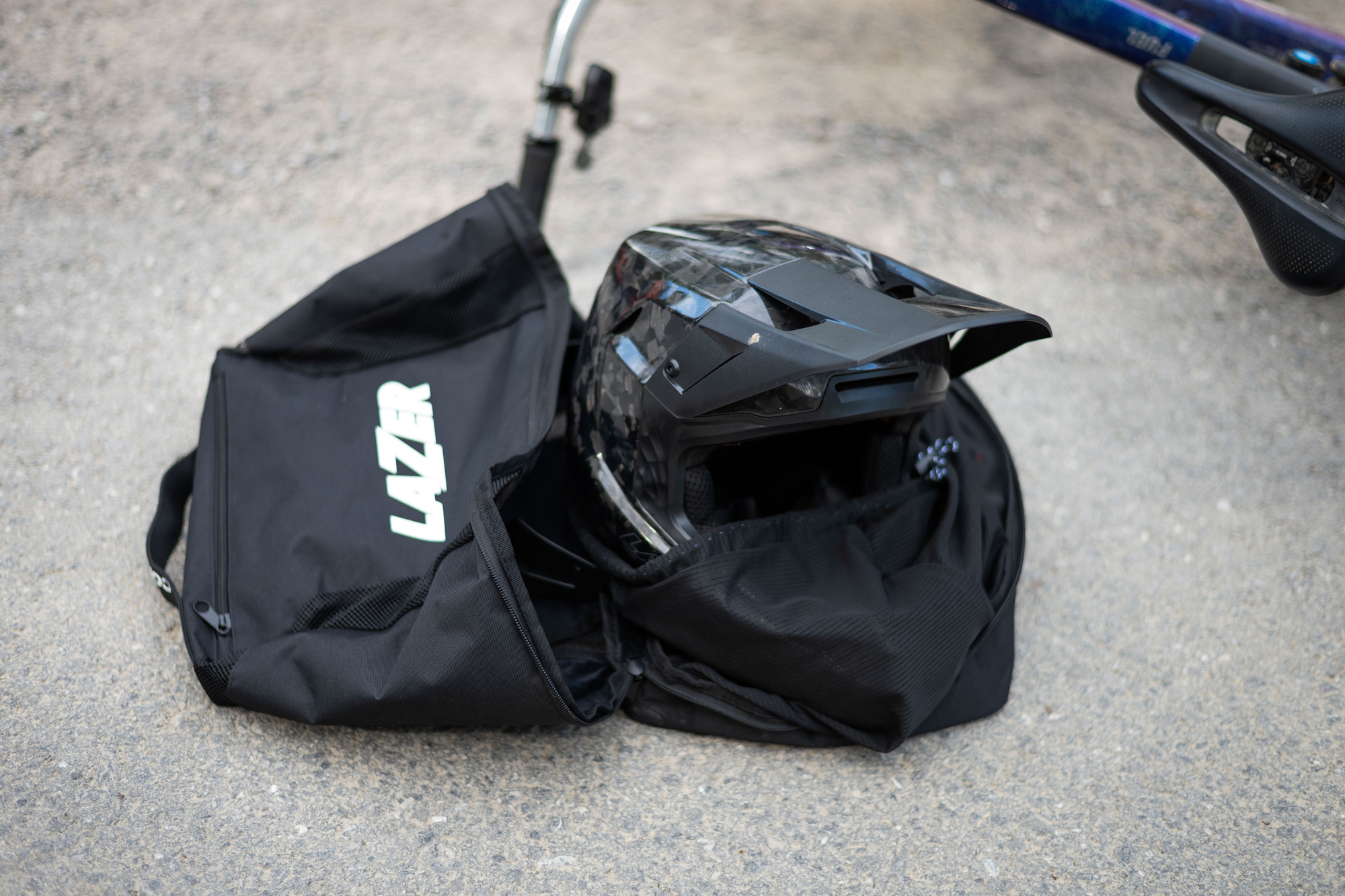 Lazer A-Line: Leichtester Downhill-Helm auf dem Markt