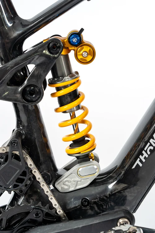 Thömus Oberrider im Test: Full-Power-E-MTB mit Avinox M2S| BORN