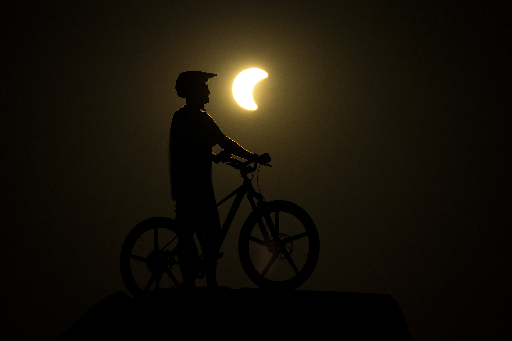 One Eclipse: David Cachón trifft den perfekten Moment