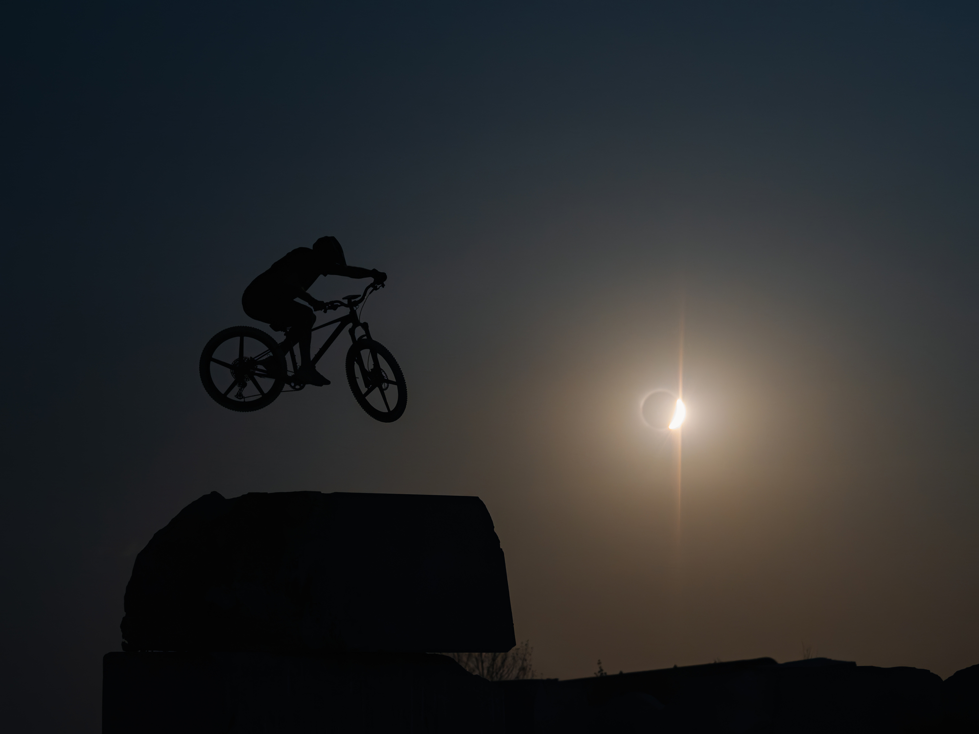 One Eclipse: David Cachón trifft den perfekten Moment