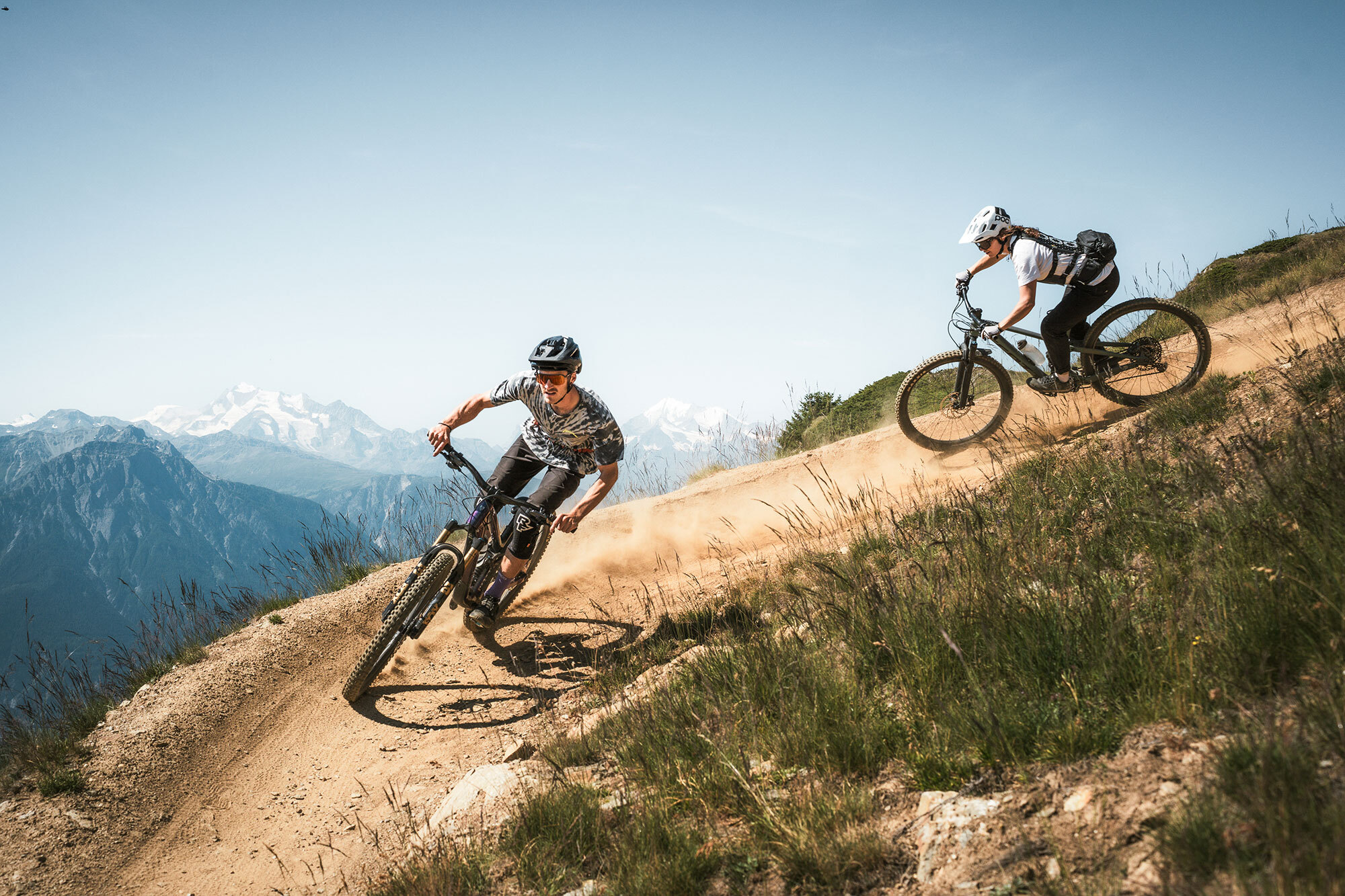 Flowtrail vor Gletscherkulisse